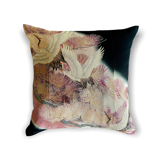 Kurotome [Karahanamon] Antique cushion (2 pieces/set)