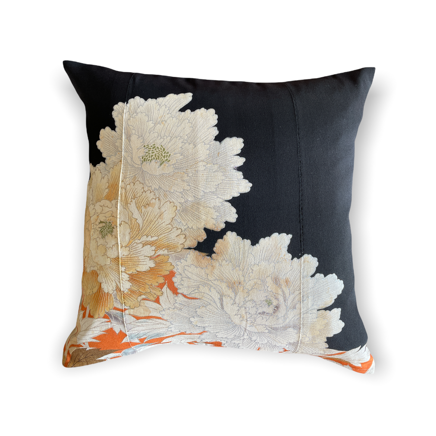 Kurotome [Peony pattern] Antique cushion (2 pieces/set)