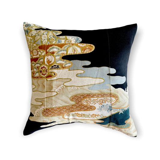 Kurotome [Auspicious pattern for removing haze] Antique cushion (2 pieces/set)