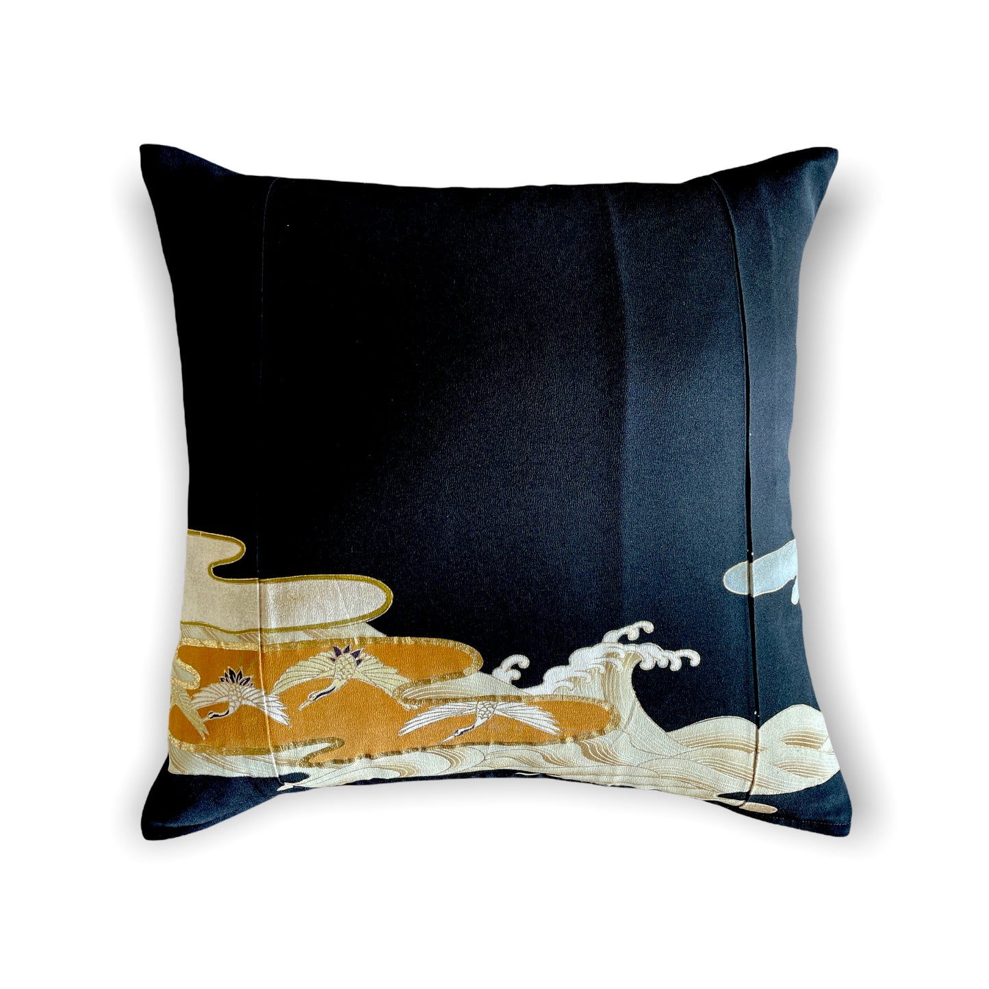 Kurotome [Auspicious pattern for removing haze] Antique cushion (2 pieces/set)