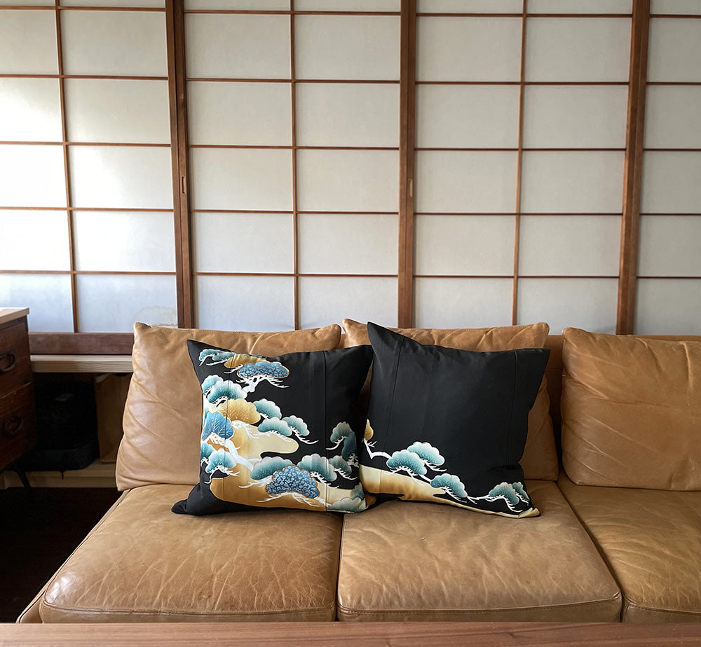 Kurotome [Pine] Antique cushion (2 pieces/set)