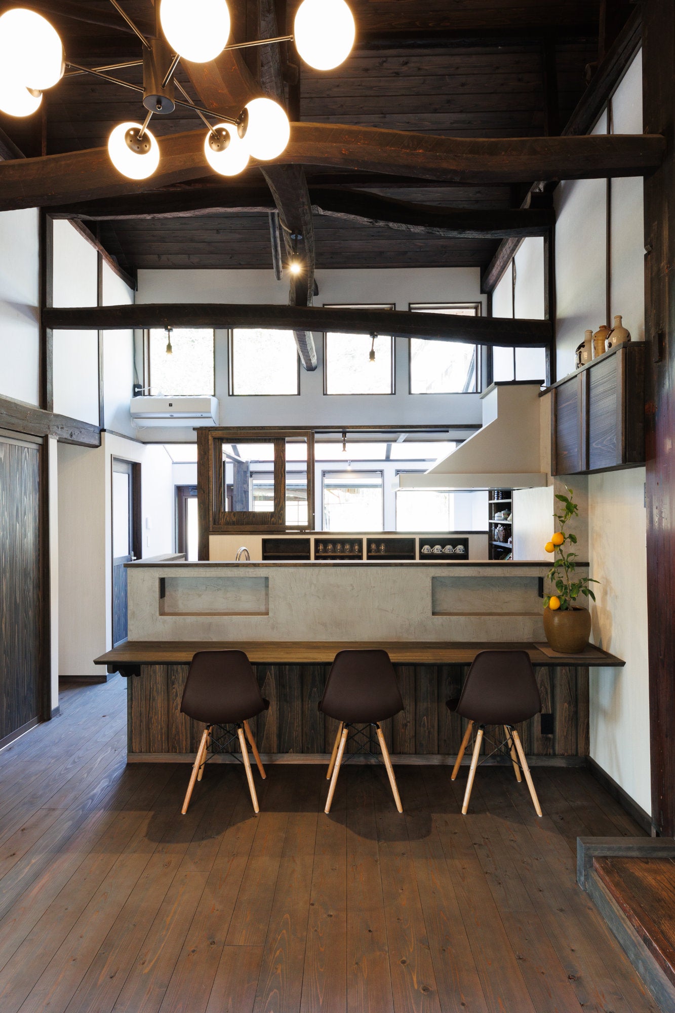 古民家のキッチン・ダイニング